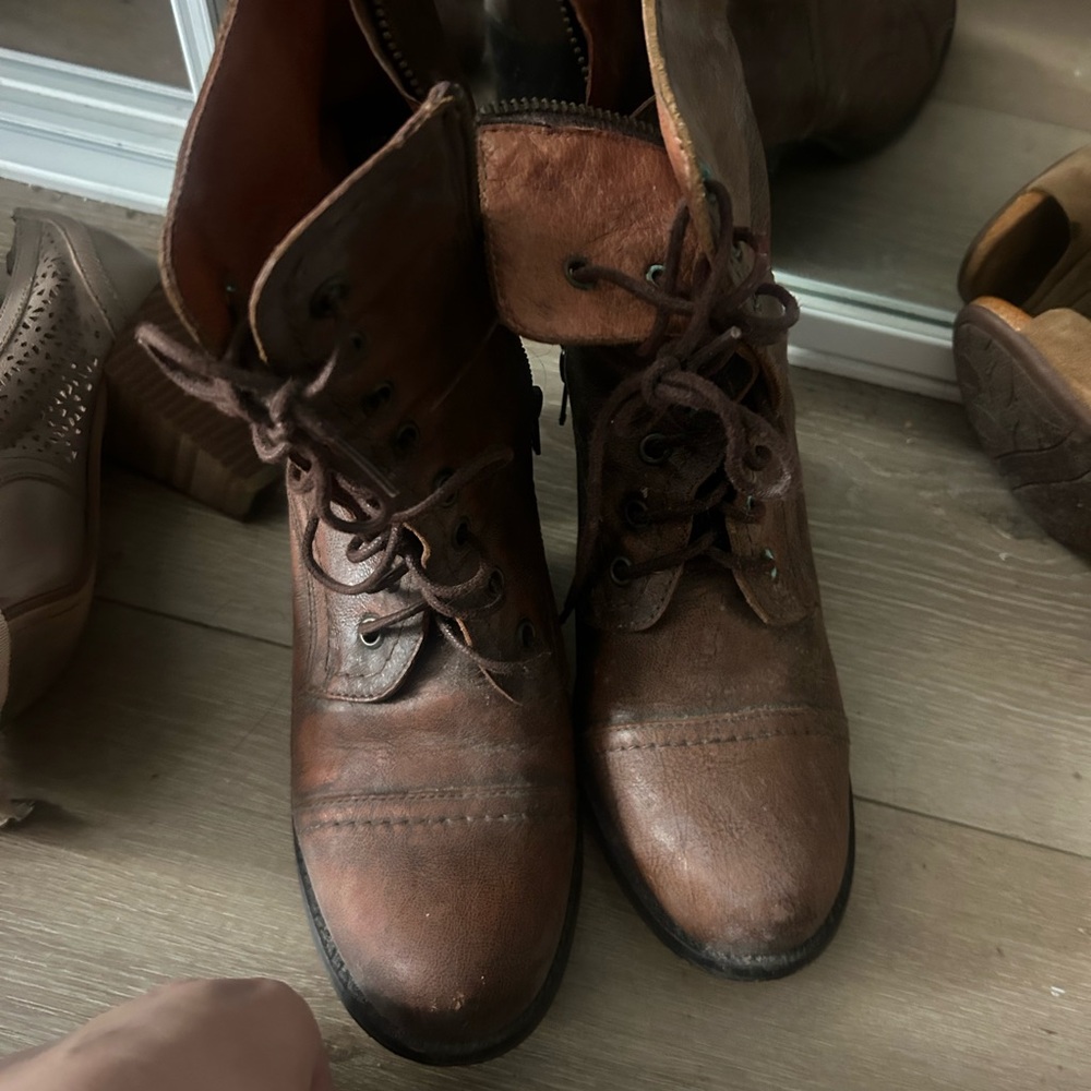 Steve Madden Brown Heeled Boots
